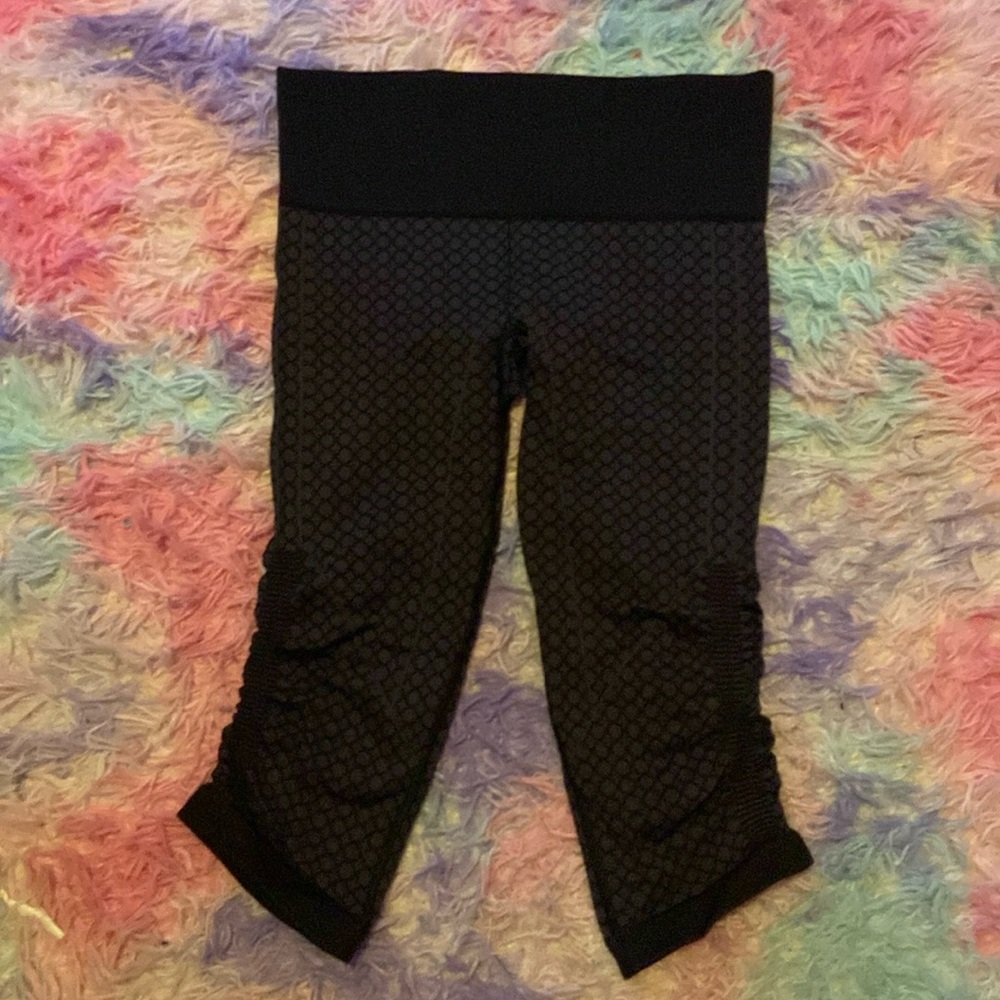 Lululemon cropped leggings 💗